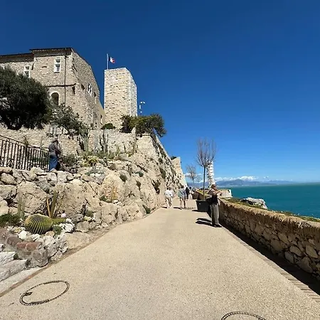 Appartement Vieil Rue Du Bateau Antibes