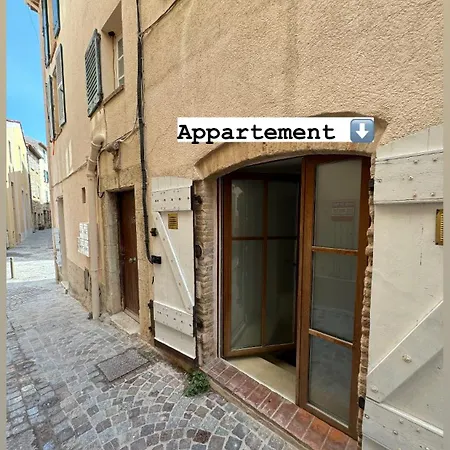 Vieil Rue Du Bateau *