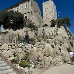 Vieil Rue Du Bateau Antibes